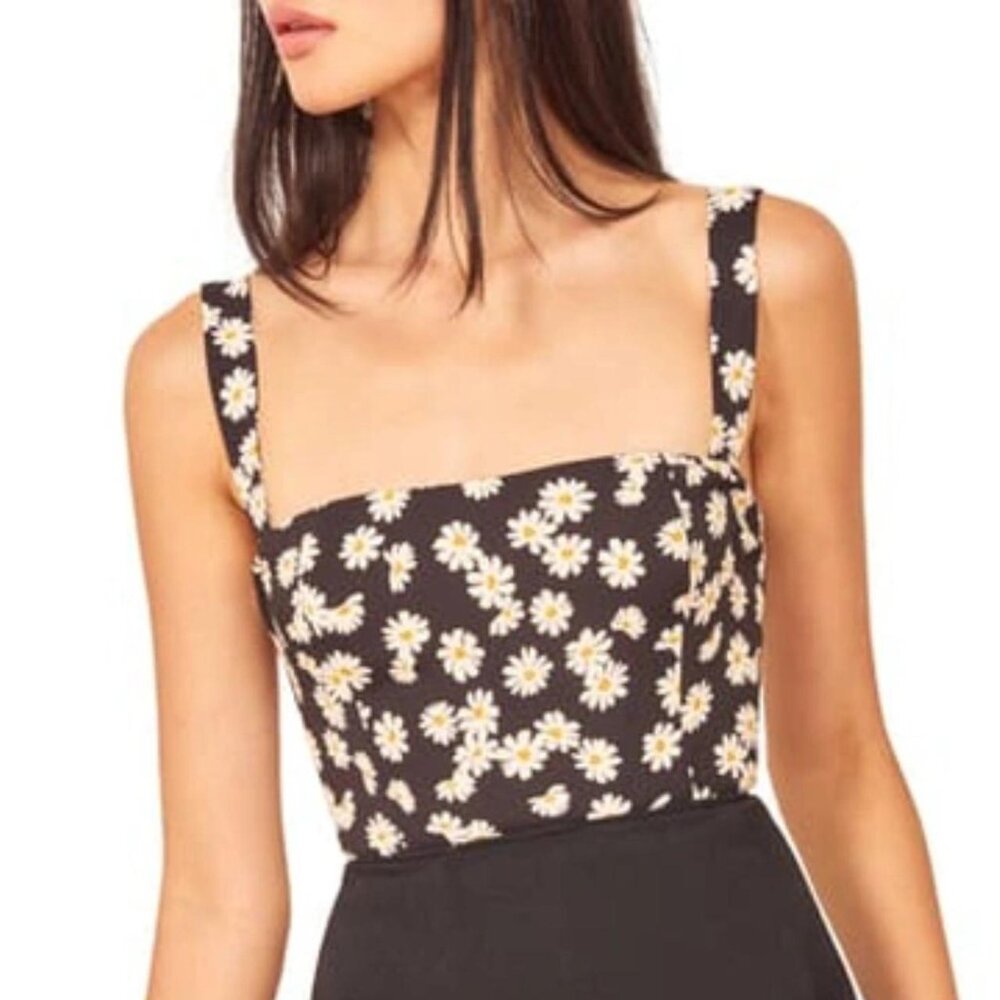 REFORMATION Daisy ELAINE Square Neck Top!  ｡･:*:･ﾟ★,｡･:*:･ﾟ☆｡･:*:･ﾟ★,｡･:*:･ﾟ☆